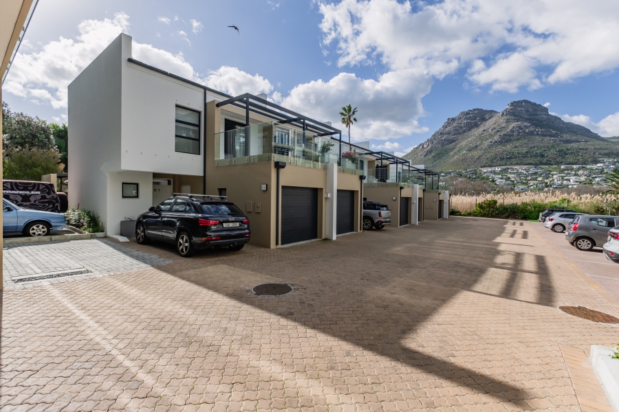 3 Bedroom Property for Sale in Beach Estate Western Cape
